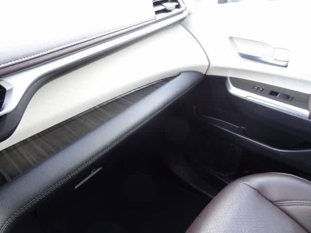 2023 Toyota Sienna Platinum