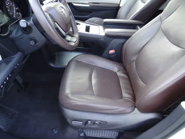 2023 Toyota Sienna Platinum