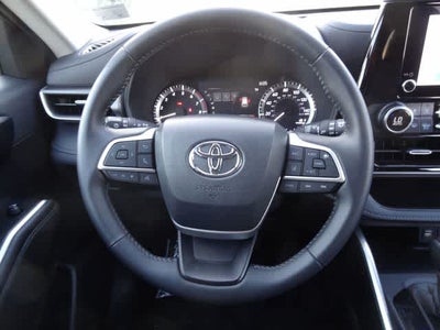 2025 Toyota Highlander LE