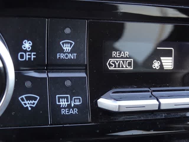 2025 Toyota Highlander LE