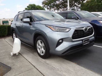 2024 Toyota Highlander LE