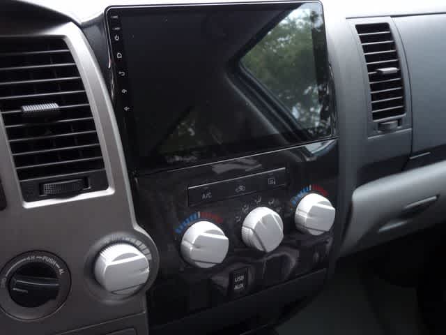2010 Toyota Tundra Dbl 5.7L V8 6-Spd AT (Natl)