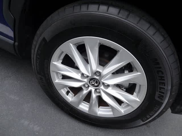 2025 Toyota Corolla Cross LE