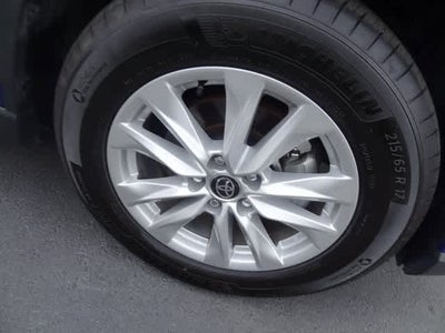 2025 Toyota Corolla Cross LE