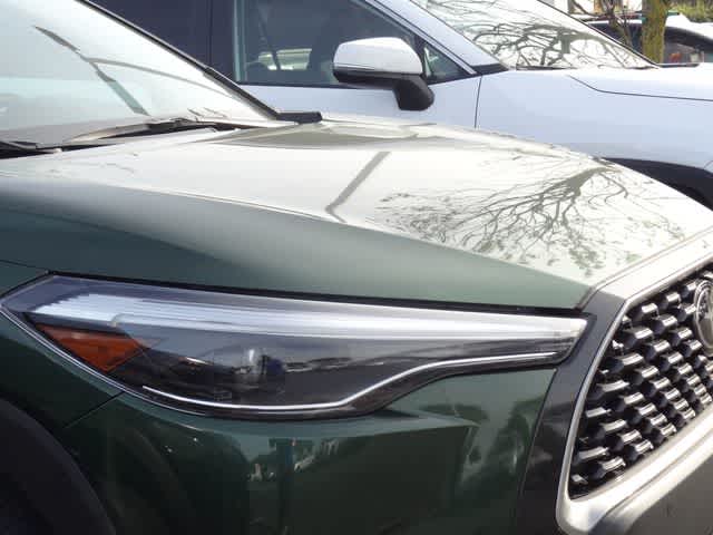 2024 Toyota Corolla Cross XLE