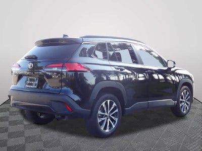 2025 Toyota Corolla Cross XLE