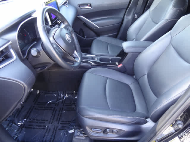 2025 Toyota Corolla Cross XLE