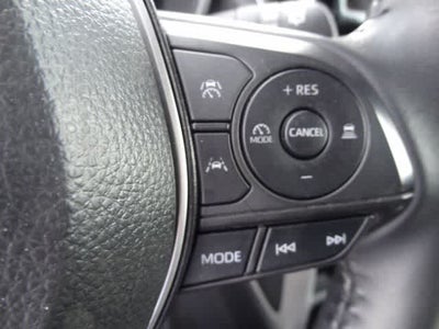 2025 Toyota Corolla Cross XLE
