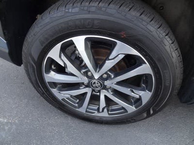 2025 Toyota Corolla Cross XLE