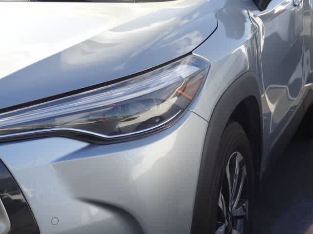 2025 Toyota Corolla Cross XLE