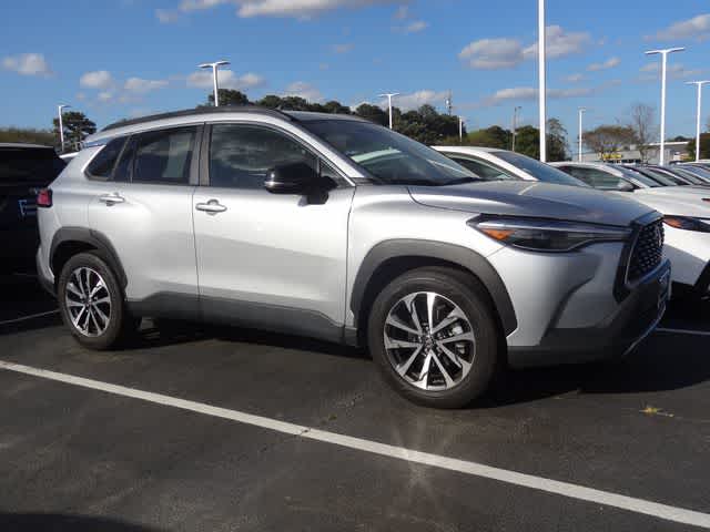 2025 Toyota Corolla Cross XLE