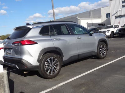 2025 Toyota Corolla Cross XLE