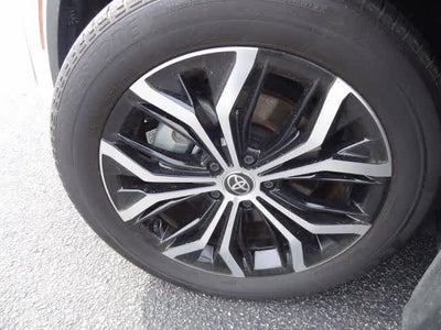 2025 Toyota Crown XLE