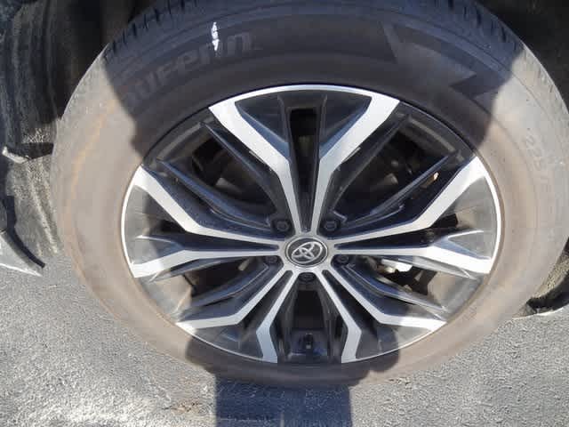 2024 Toyota Crown XLE