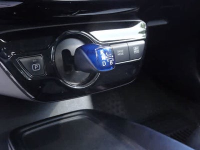 2022 Toyota Prius LE