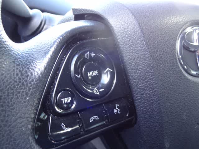 2022 Toyota Prius LE