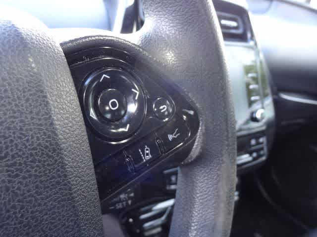 2022 Toyota Prius LE