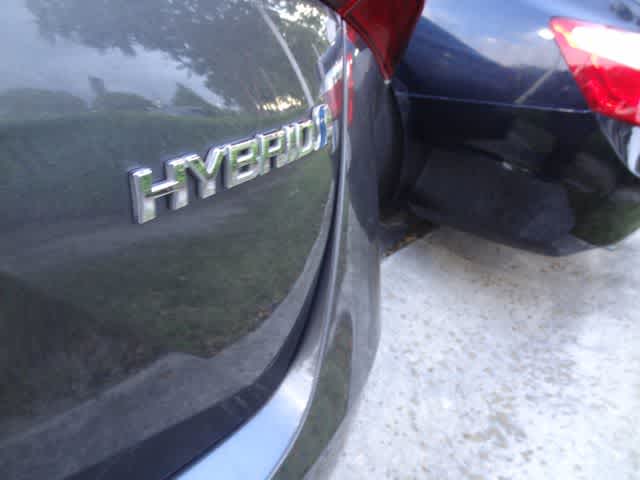 2022 Toyota Prius LE