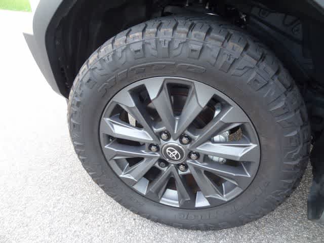 2024 Toyota Land Cruiser 4WD (Natl)
