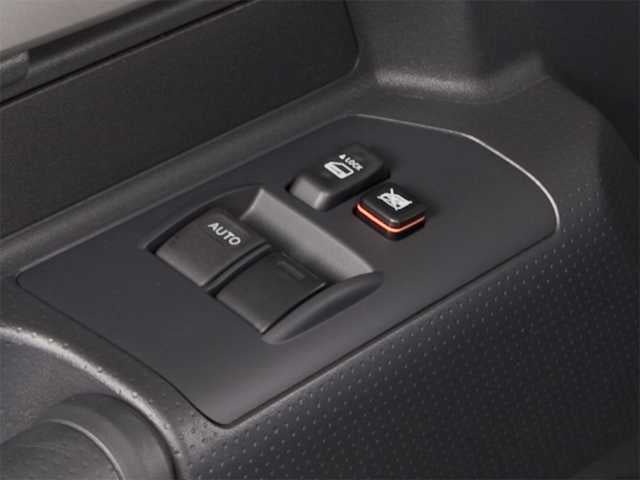 2012 Toyota FJ Cruiser 4WD 4dr Auto (Natl)