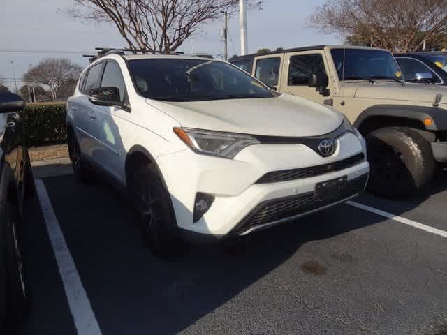 2017 Toyota RAV4 SE