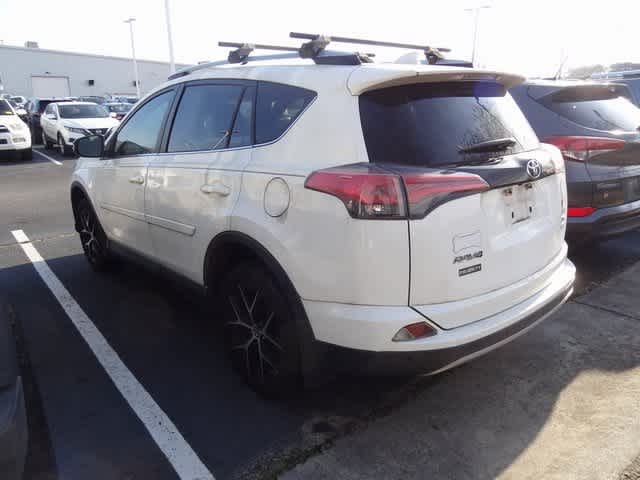 2017 Toyota RAV4 SE