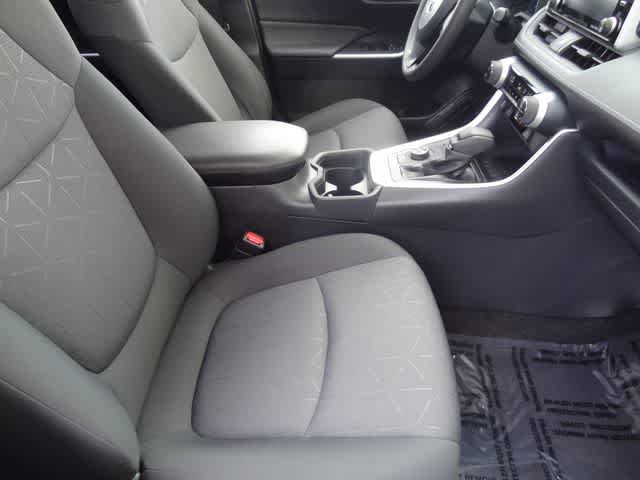 2019 Toyota RAV4 Hybrid XLE