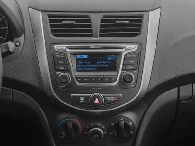 2016 Hyundai Accent 5-Door SE