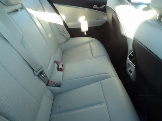 2024 Genesis G70 2.5T