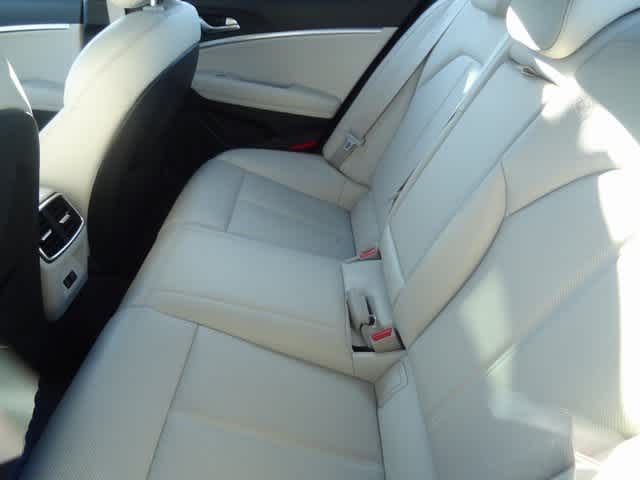 2024 Genesis G70 2.5T