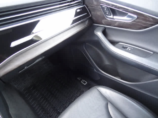 2022 Audi Q7 Premium Plus