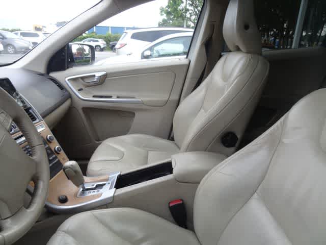 2010 Volvo XC60 Base