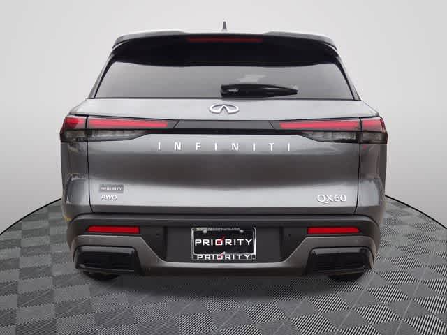 2025 INFINITI QX60 LUXE