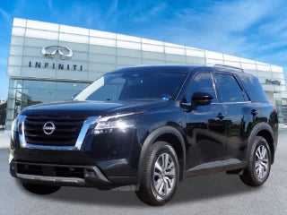 2022 Nissan Pathfinder SL