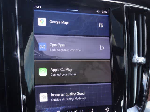 2024 Volvo S60 Plus Dark Theme