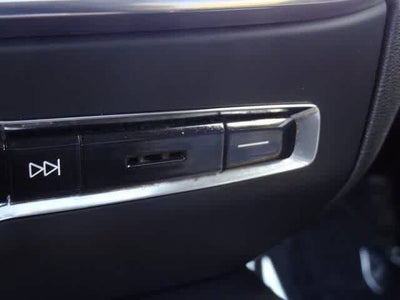 2024 Volvo S60 Plus Dark Theme