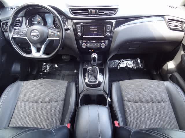 2022 Nissan Rogue Sport SV