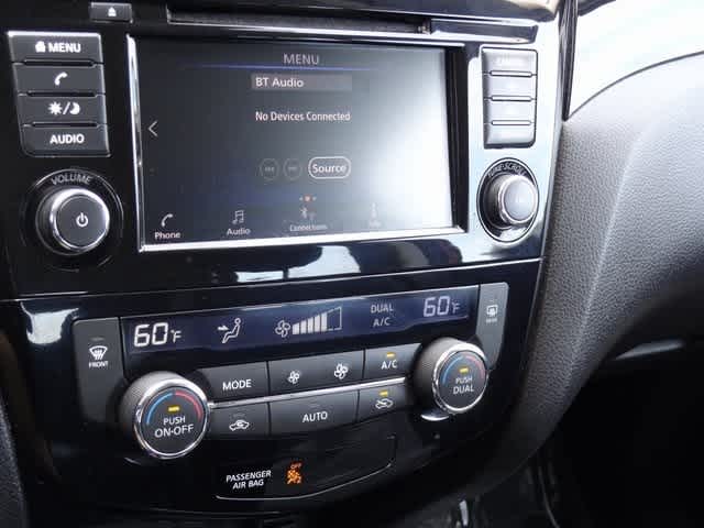 2022 Nissan Rogue Sport SV