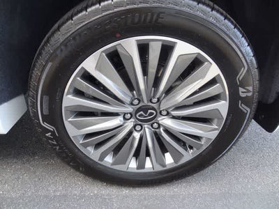 2026 INFINITI QX80 LUXE