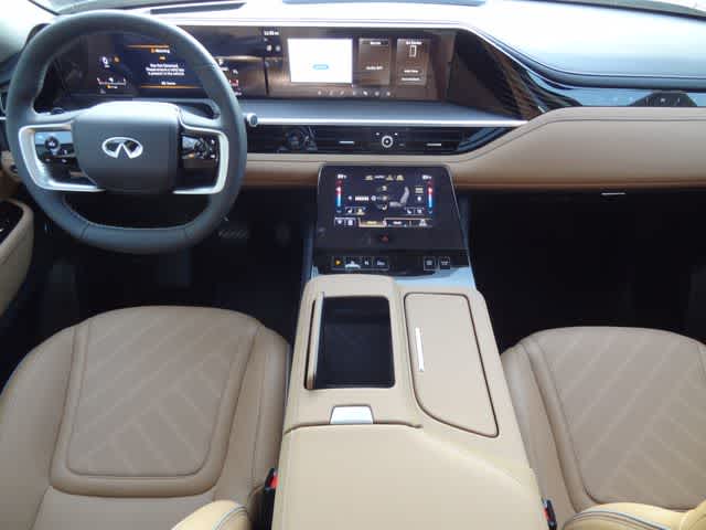 2026 INFINITI QX80 LUXE