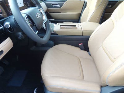 2026 INFINITI QX80 LUXE