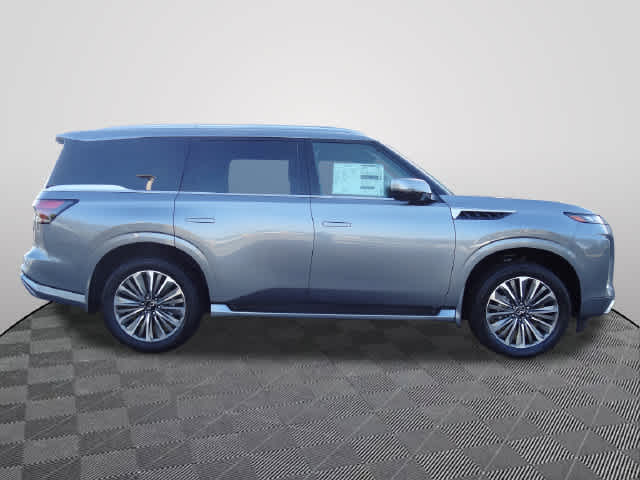 2027 INFINITI QX80 LUXE
