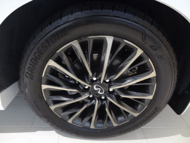 2027 INFINITI QX80 AUTOGRAPH