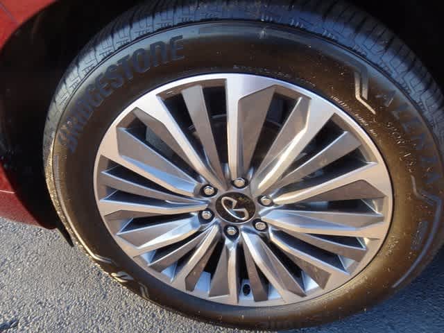 2025 INFINITI QX80 SENSORY