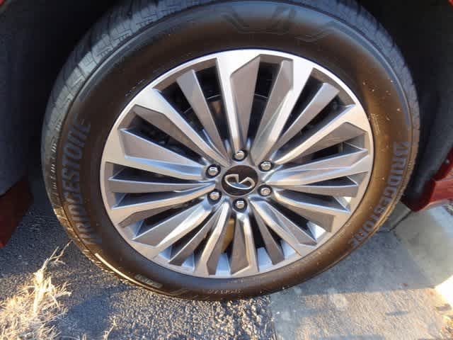 2025 INFINITI QX80 SENSORY