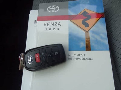 2023 Toyota Venza Limited