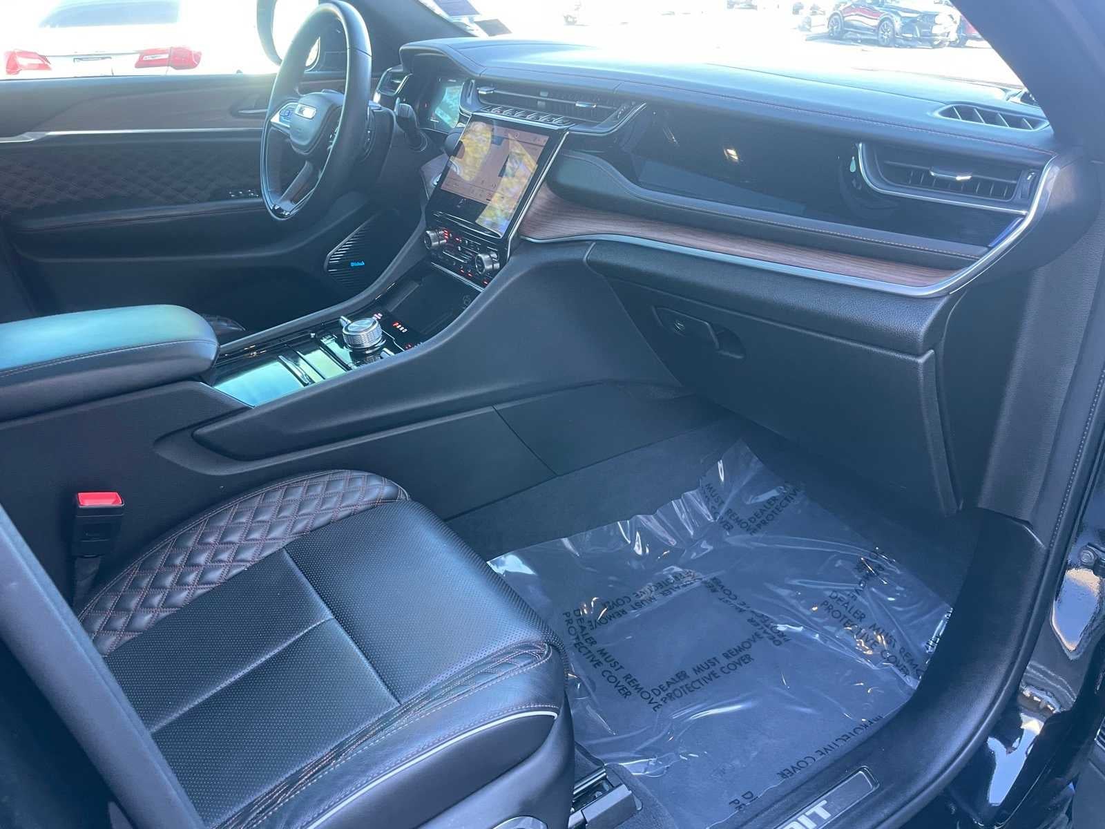 2023 Jeep Grand Cherokee Summit