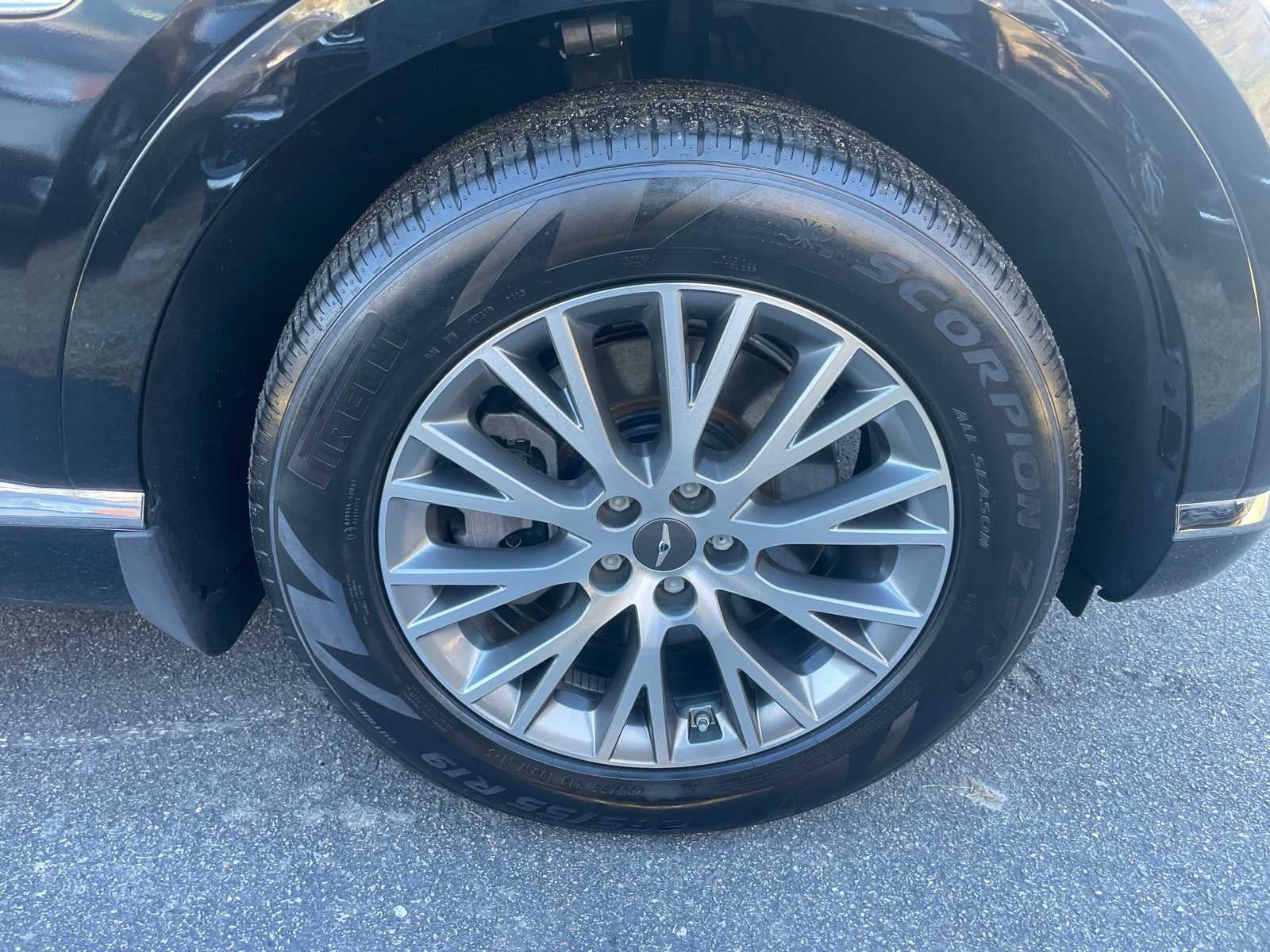 2024 Genesis GV80 Base