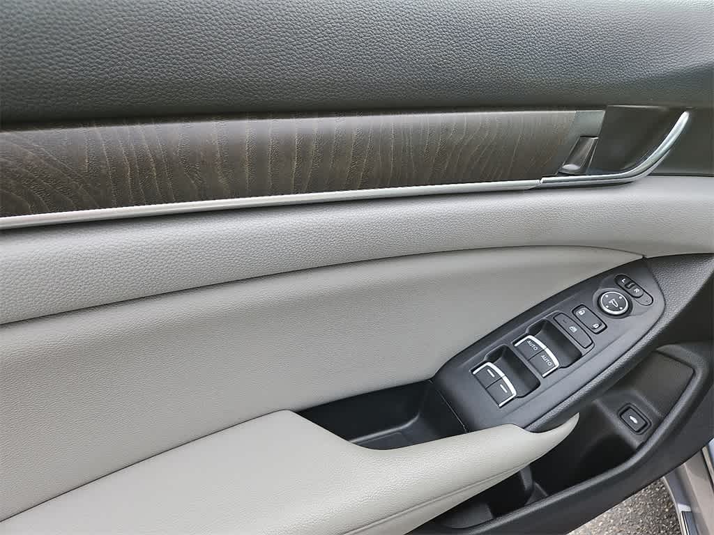 2019 Honda Accord Hybrid EX