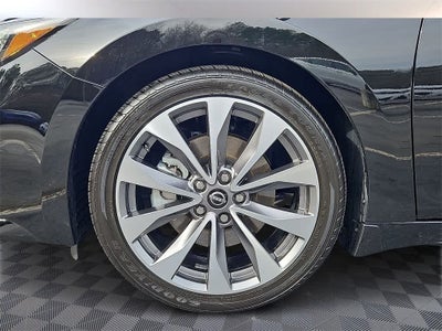 2023 Nissan Maxima Platinum